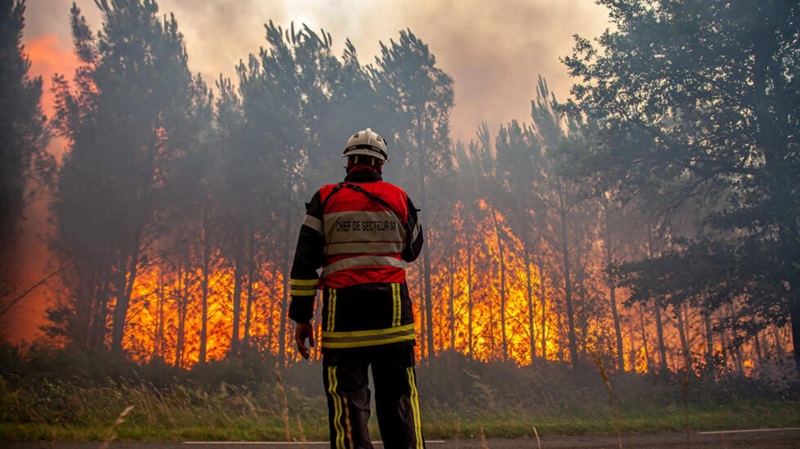 Dangerous Summer Warning for Tourists Amid Ongoing Fires in Crete and Kos 3